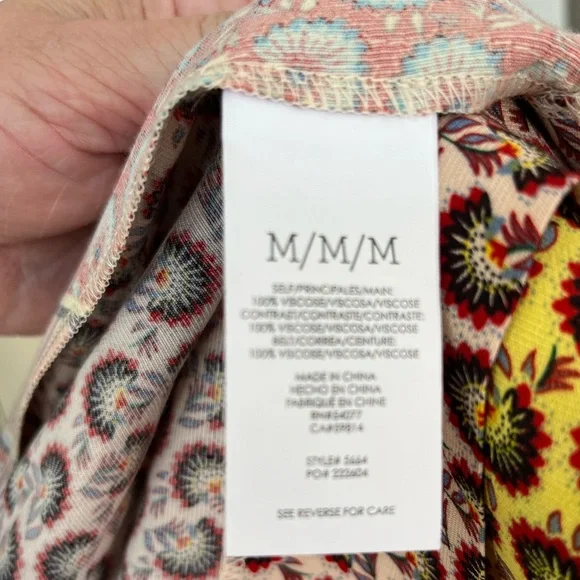 NWOT CAbi Dress Colorful and Stylish Size M - Picture 8 of 16